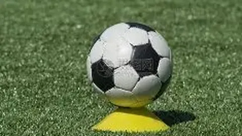 体育课堂安全顾虑：跳箱与单双杠项目或将告别？